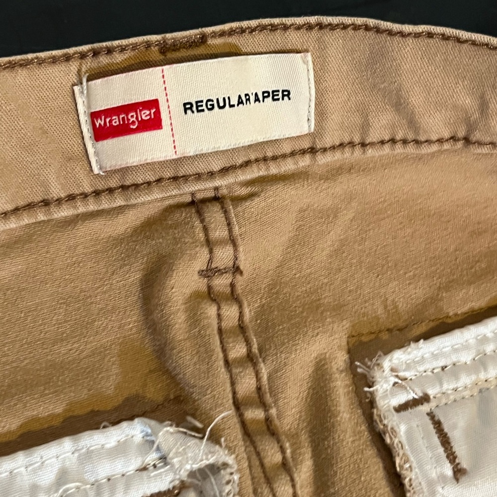 Wrangler Regular Taper Pants 36x30 – Classic Style, Everyday Comfort